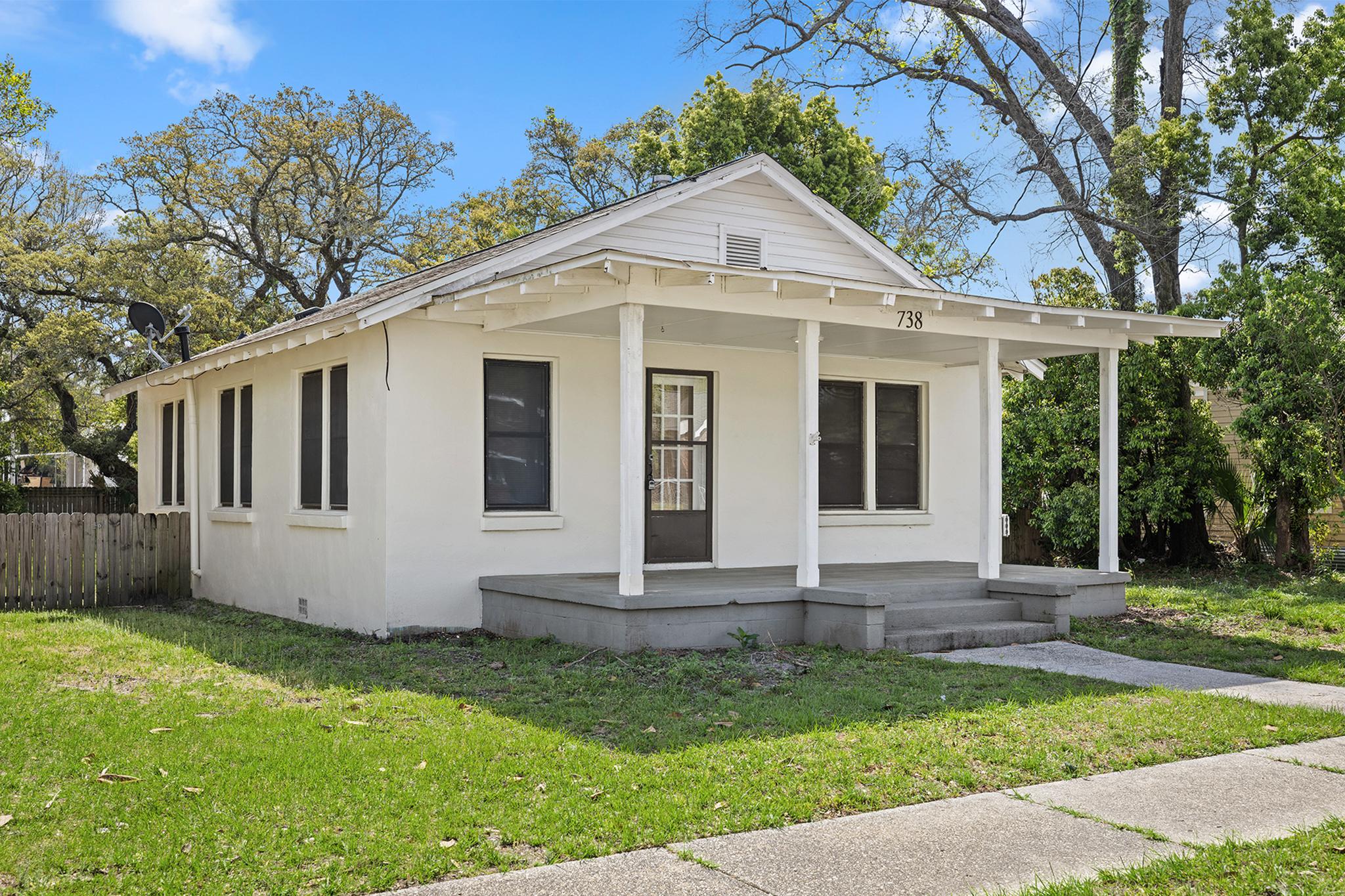 S E St, Pensacola, FL 32502