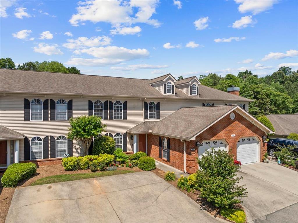 Chestnut Oak Dr, Dalton, GA 30721