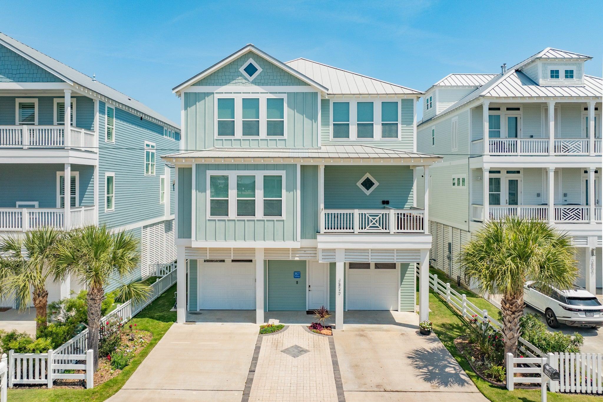 Sea Breeze Ln, Galveston, TX 77554