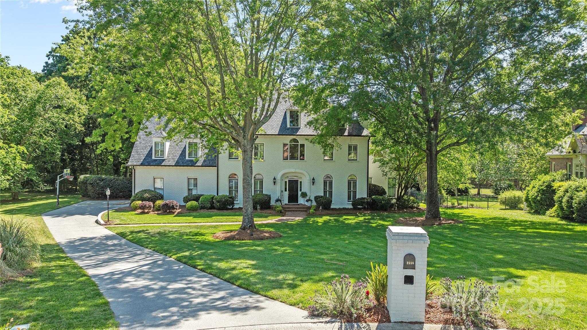 Howerton Ct, Charlotte, NC 28270