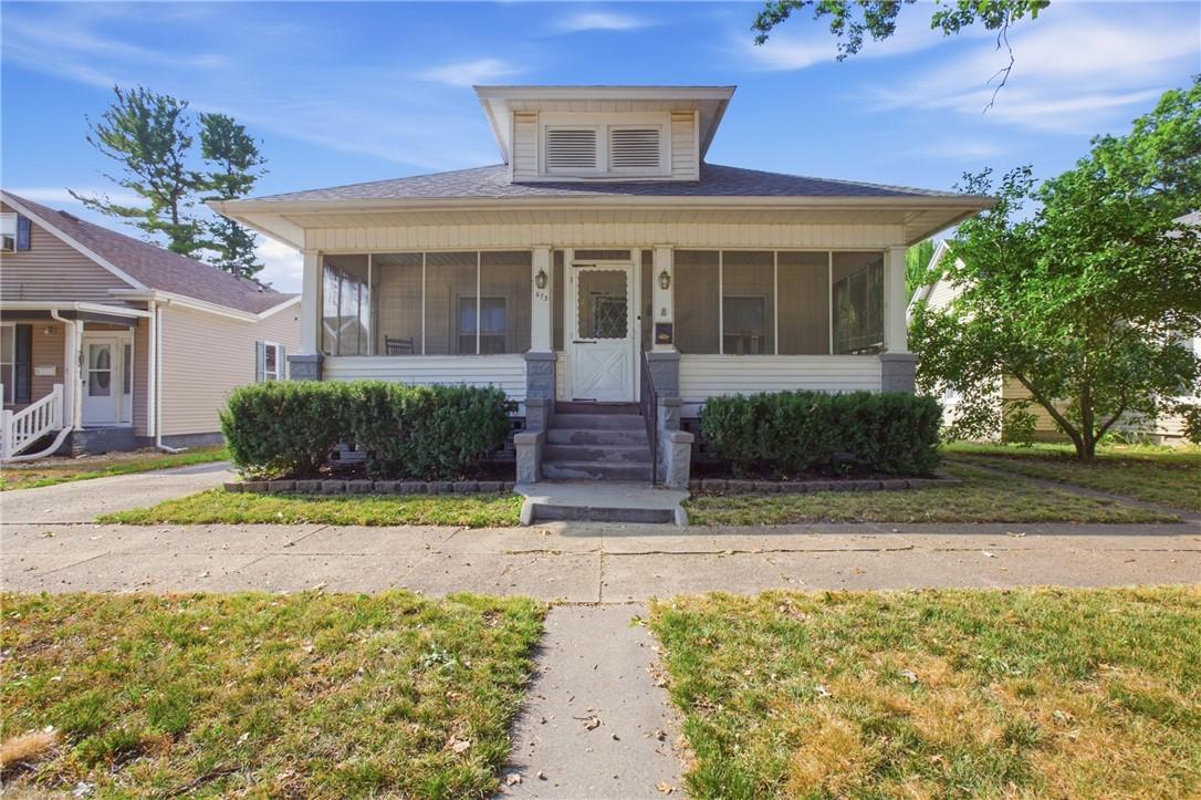 Lafayette Ave, Mattoon, IL 61938