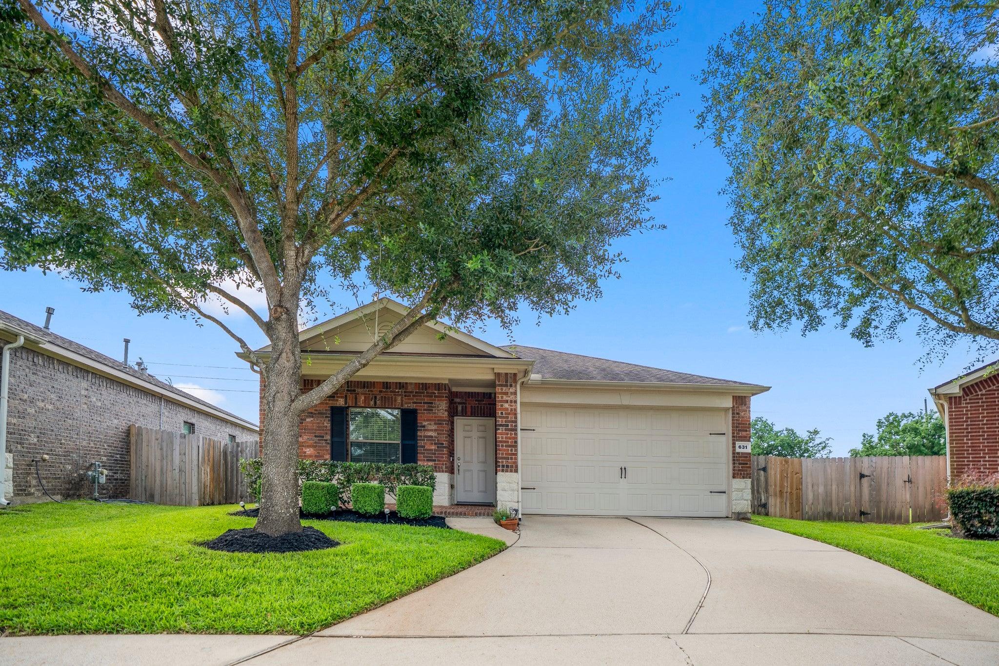 E Newport Bnd, Katy, TX 77494