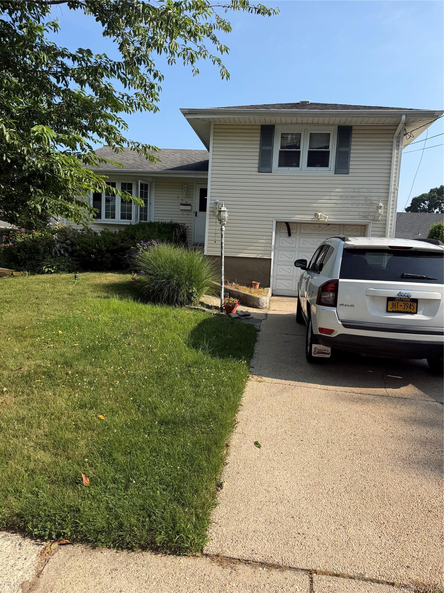 N Walnut St, Massapequa, NY 11758