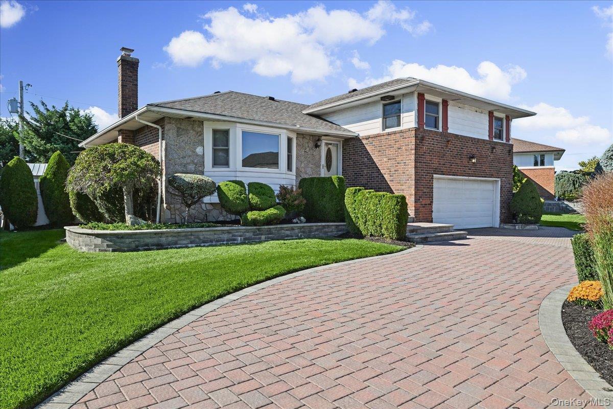 Edgewood Dr, Westbury, NY 11590