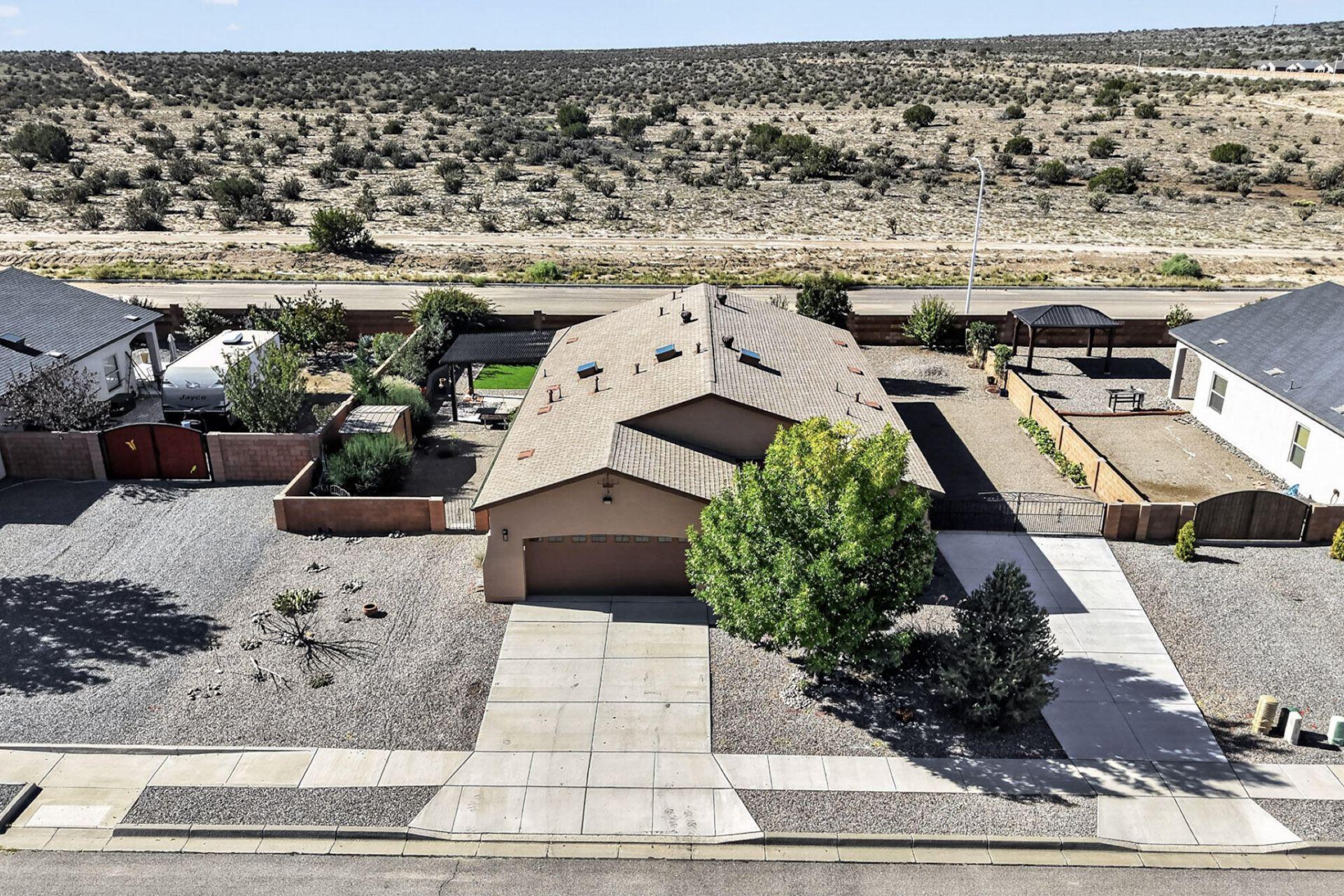 Mountain Hawk Loop Ne, Rio Rancho, NM 87144