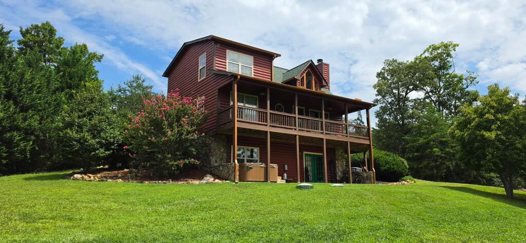 Gladys Ln, Young Harris, GA 30582