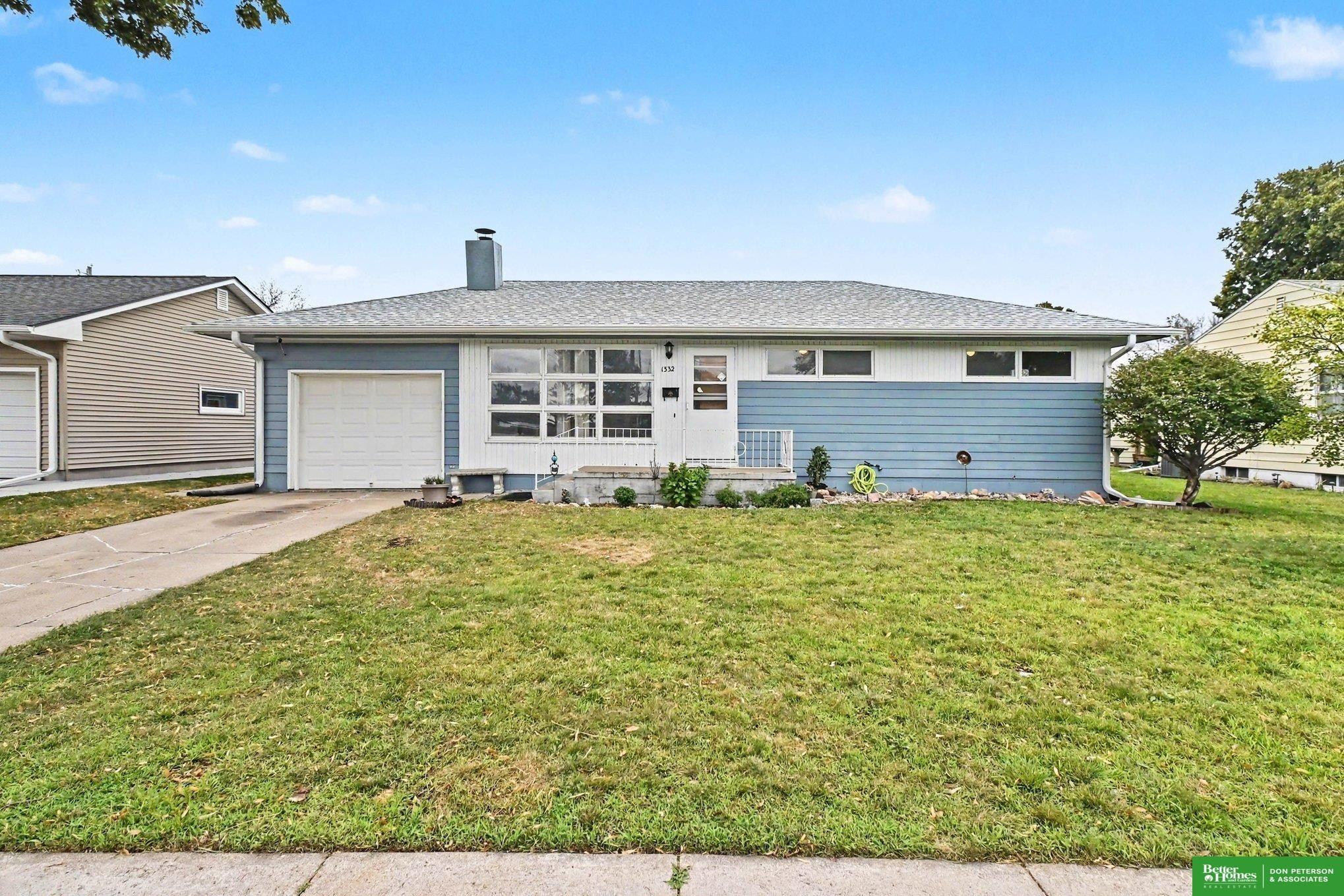 Fairacres Dr, Fremont, NE 68025