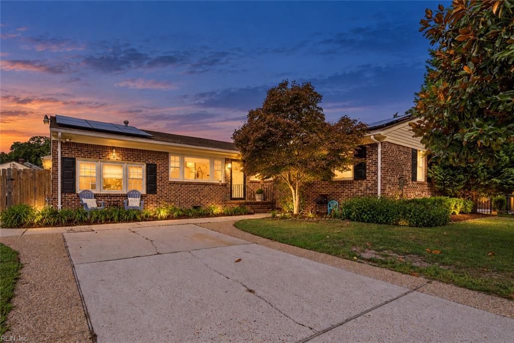 Ray Pl, Virginia Beach, VA 23454
