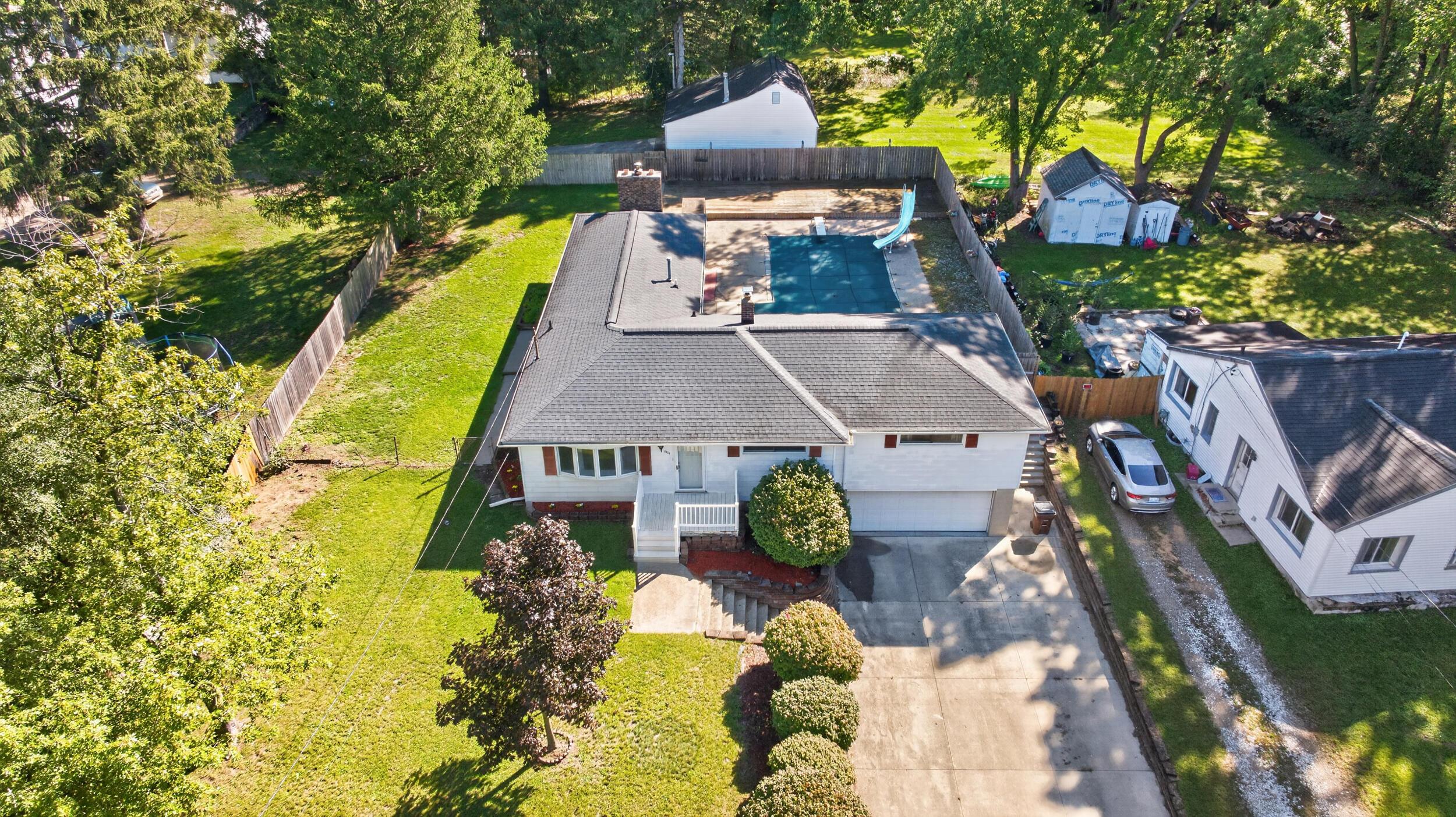 Overhill Rd, Jackson, MI 49203