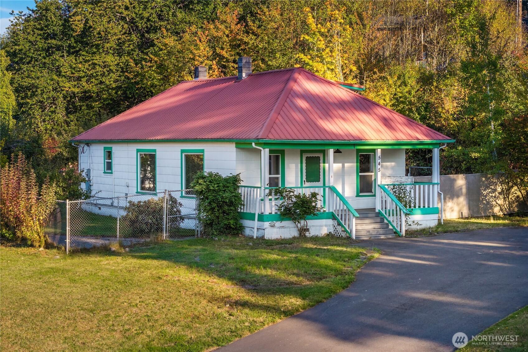 Eatonville Hwy W, Eatonville, WA 98328