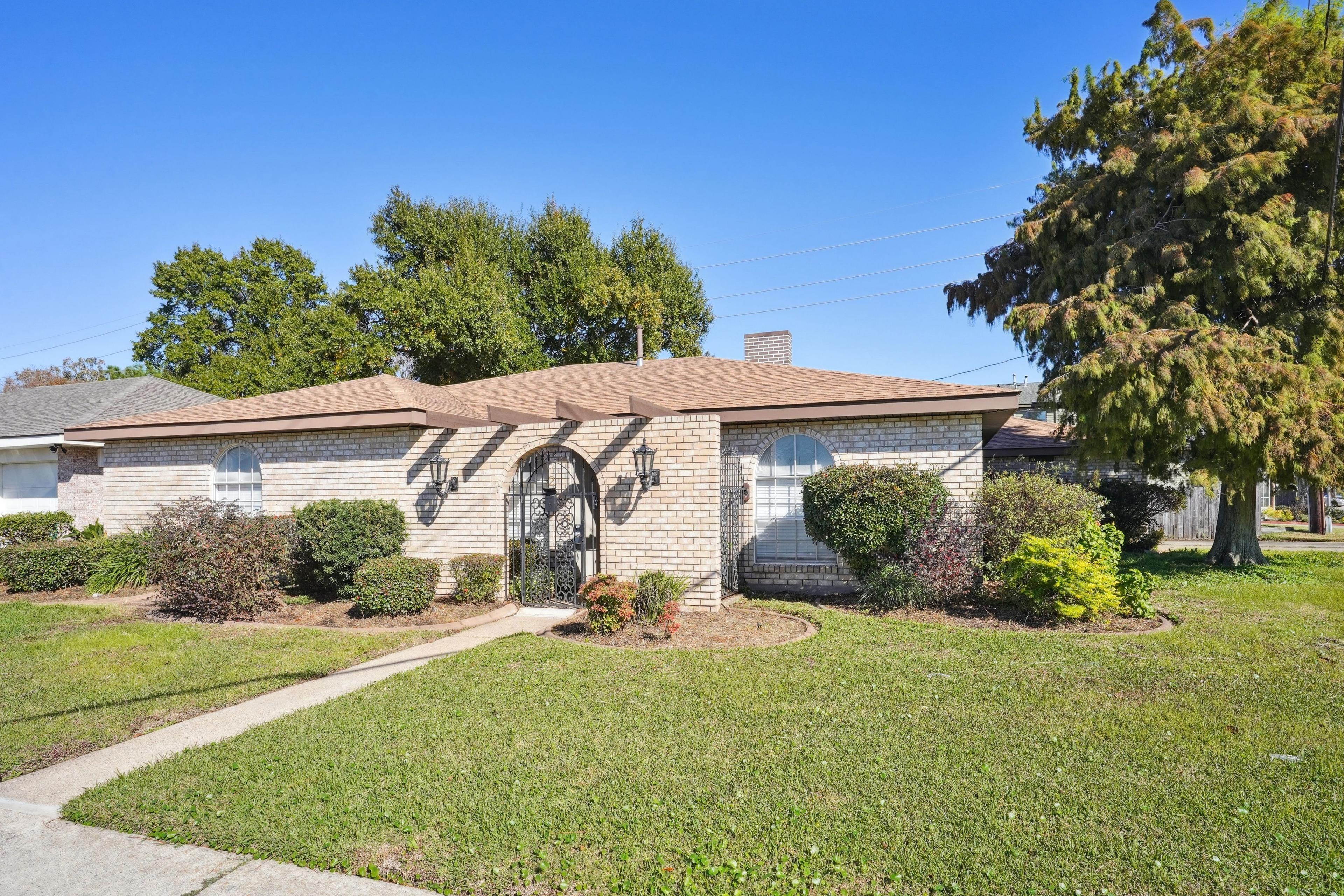Schill Ave, Kenner, LA 70065