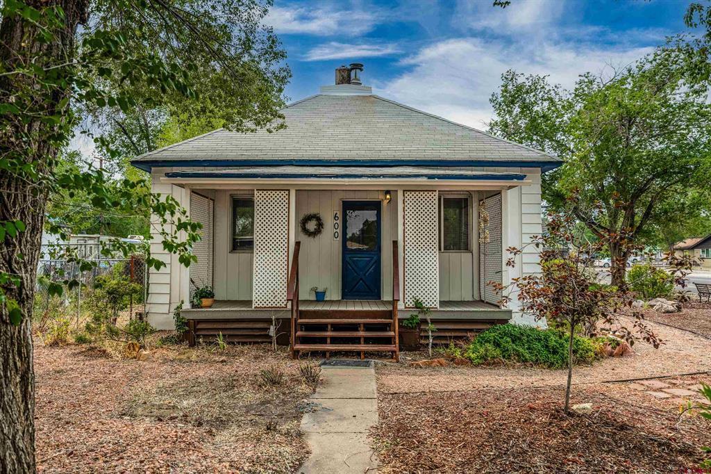 S 9th St, Montrose, CO 81401