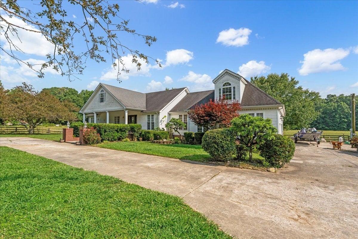 Jack Thomas Dr, Manchester, TN 37355