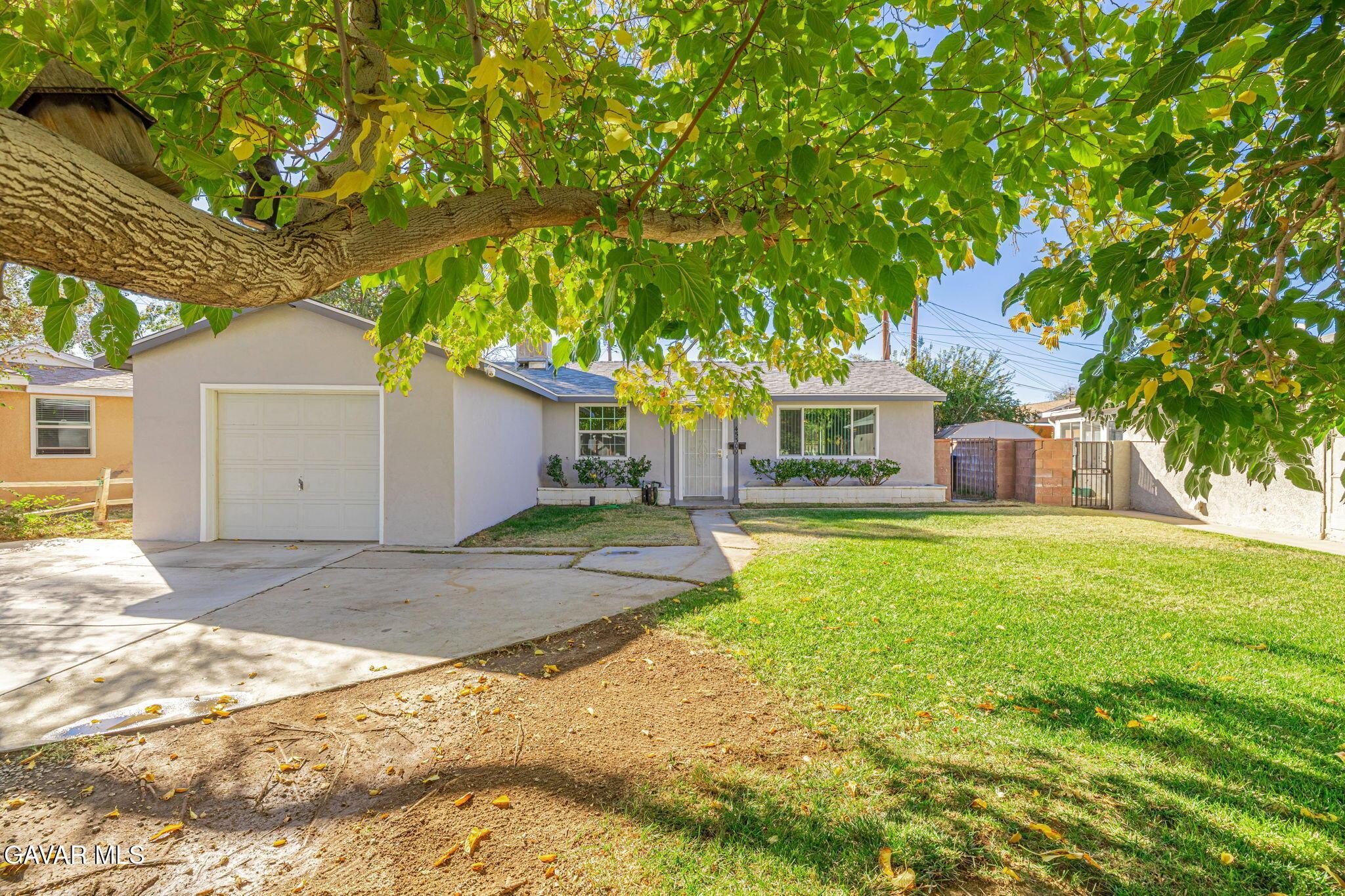 Newtree Ave, Lancaster, CA 93534