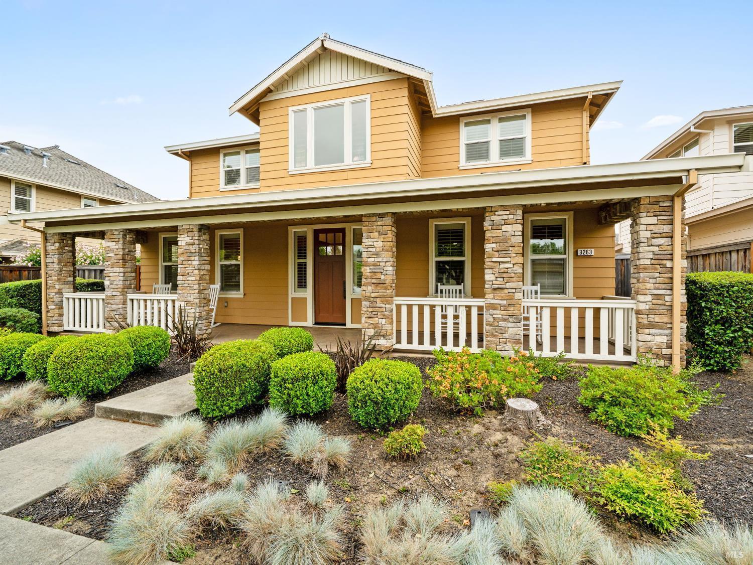 Atherton Cir, Napa, CA 94558