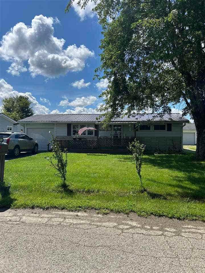 Samuel Dr, Centerville, IN 47330