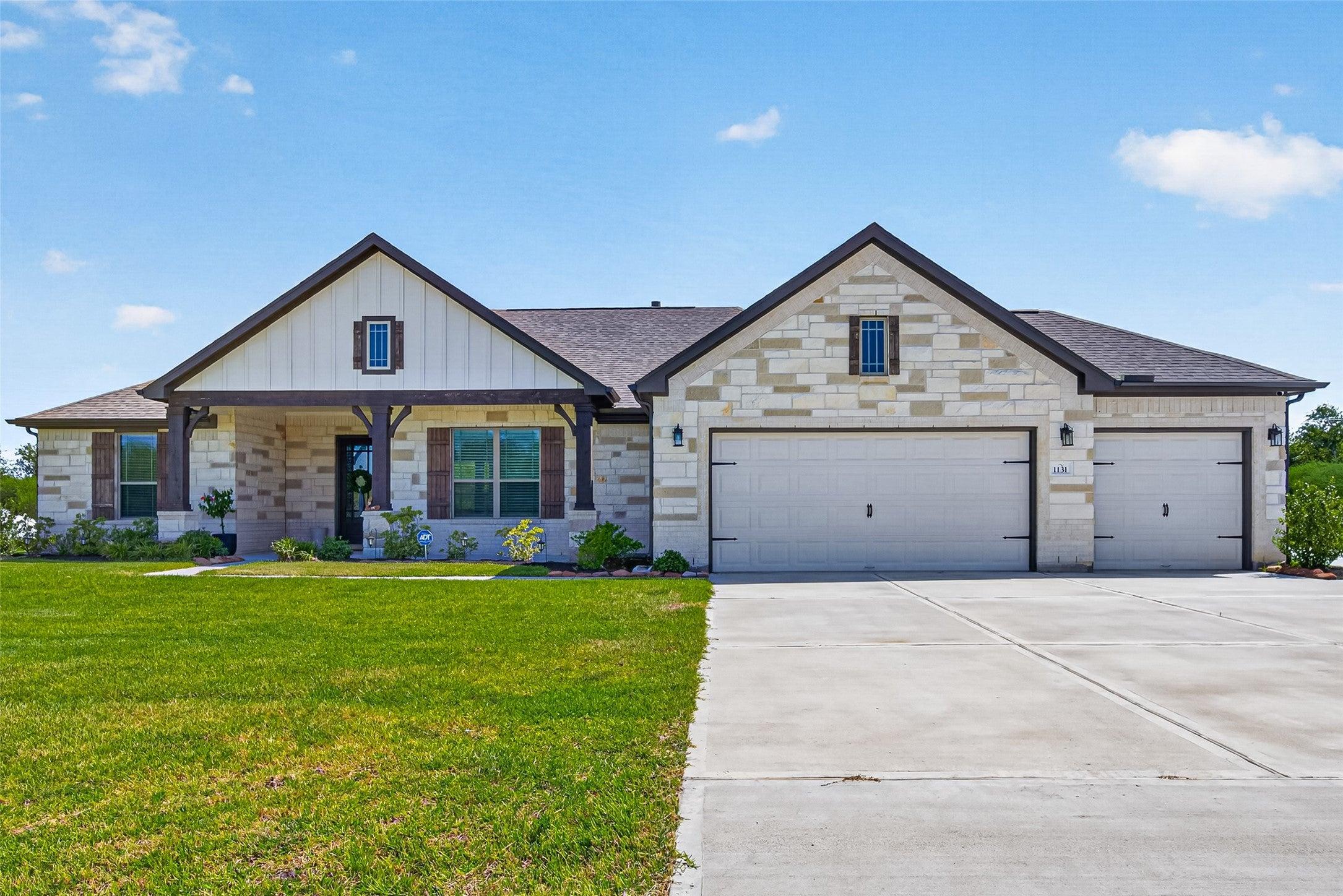 Southfork Ranch Dr, Sealy, TX 77474