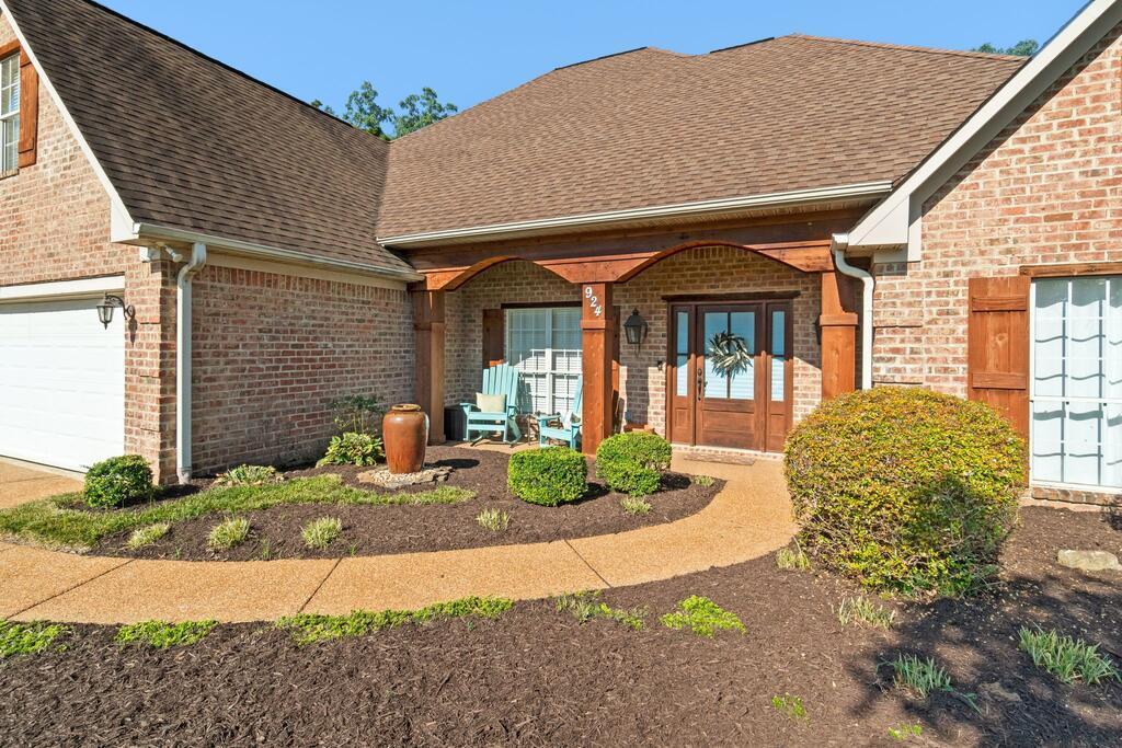Bonnie Blue Dr, Oxford, MS 38655