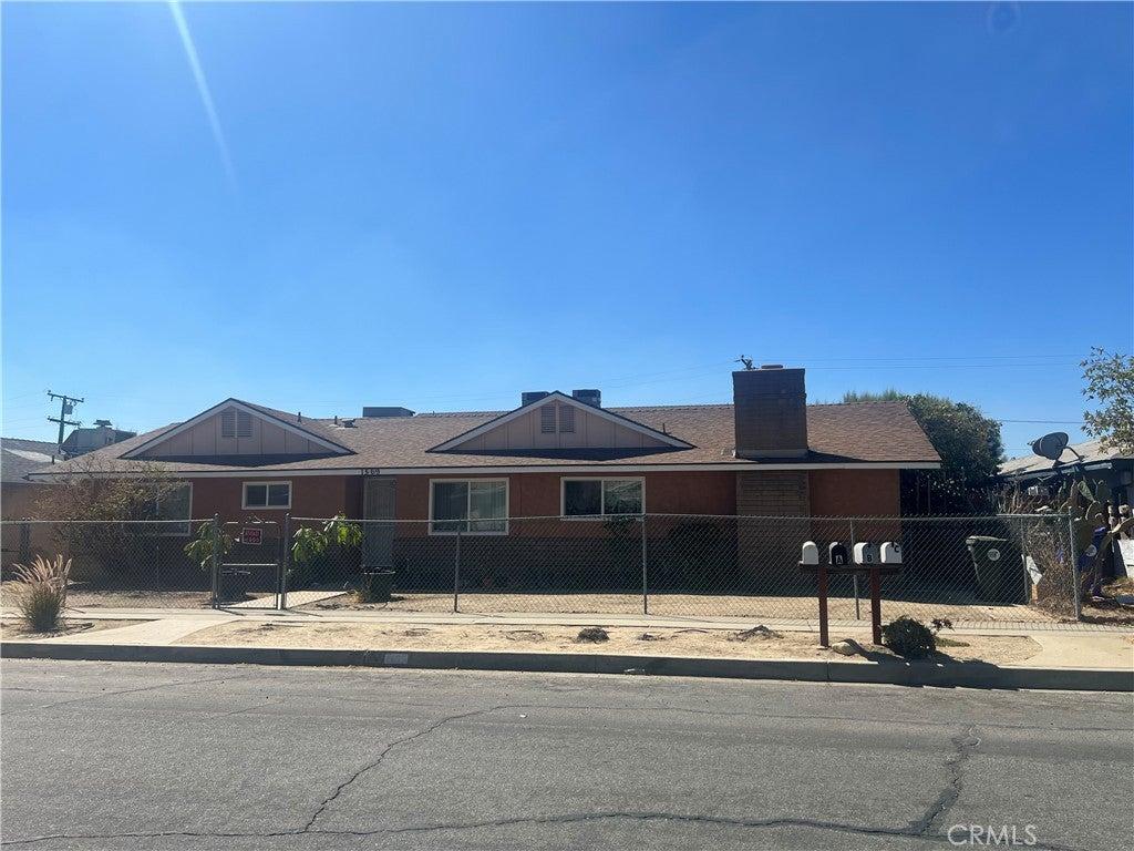 W Ramona Dr, Rialto, CA 92376