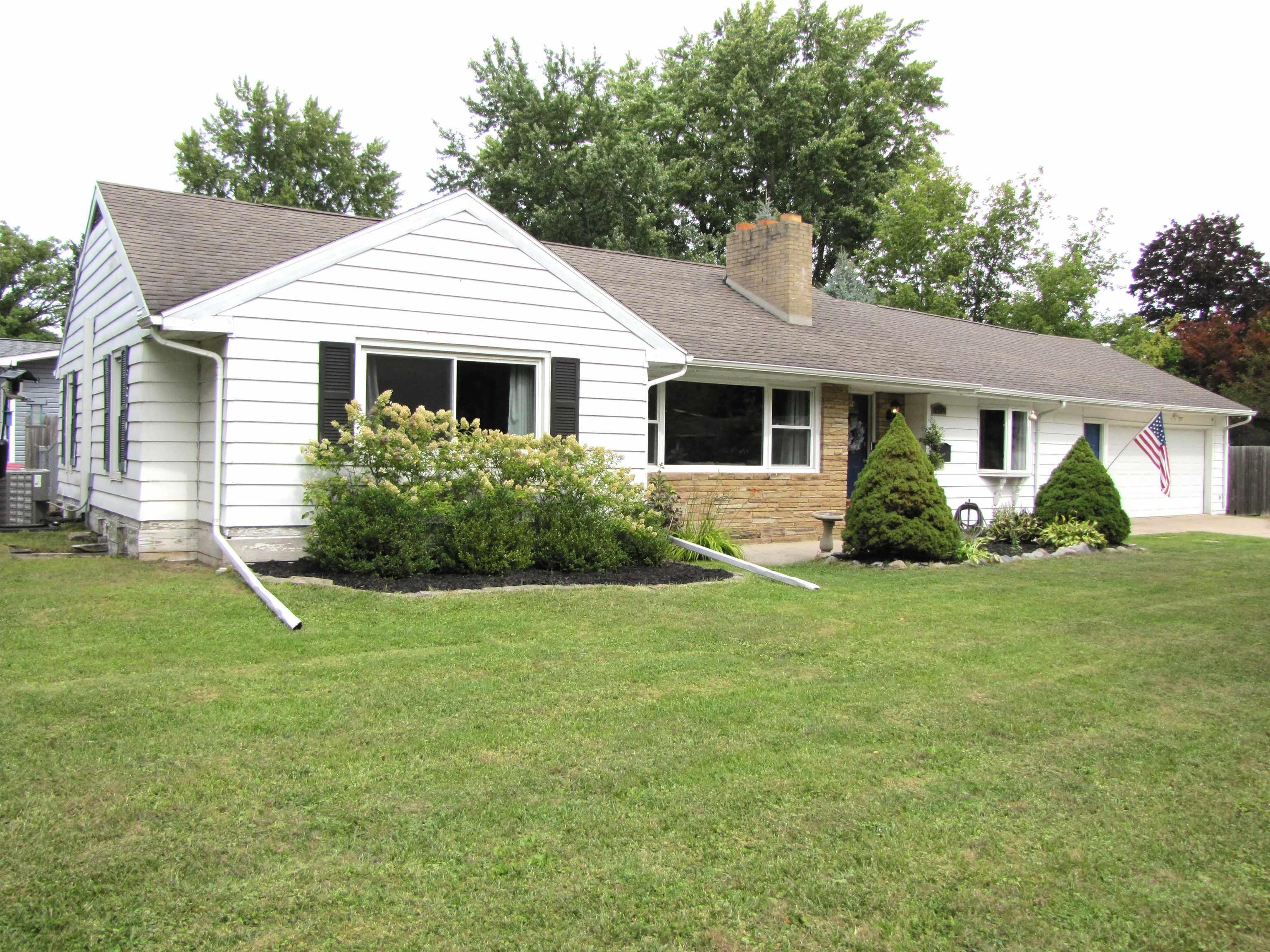 W Meadowbrook Dr, Midland, MI 48640