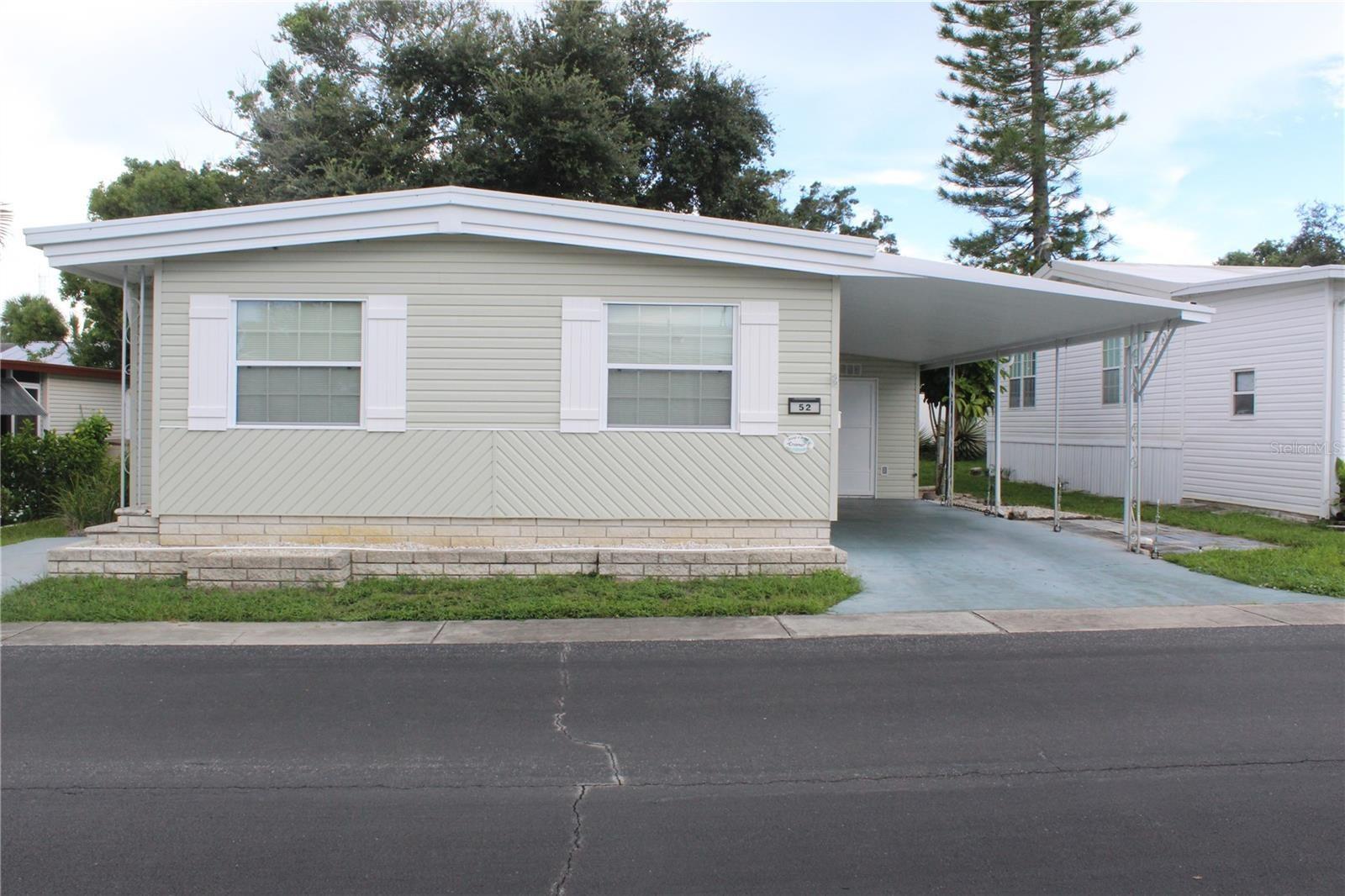 Royal Palm Cir, Largo, FL 33778
