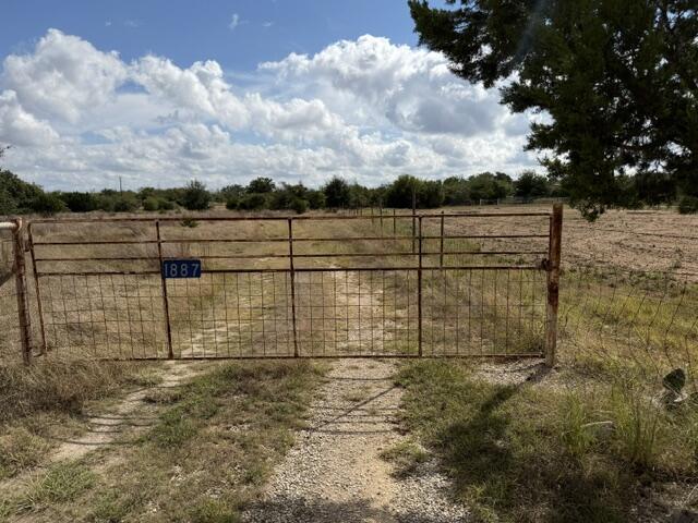 Lange Rd, Harper, TX 78631