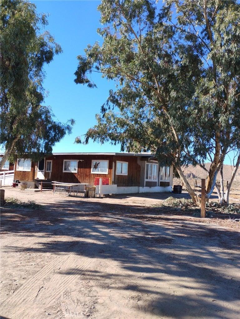 Bella Vista Dr, Adelanto, CA 92301