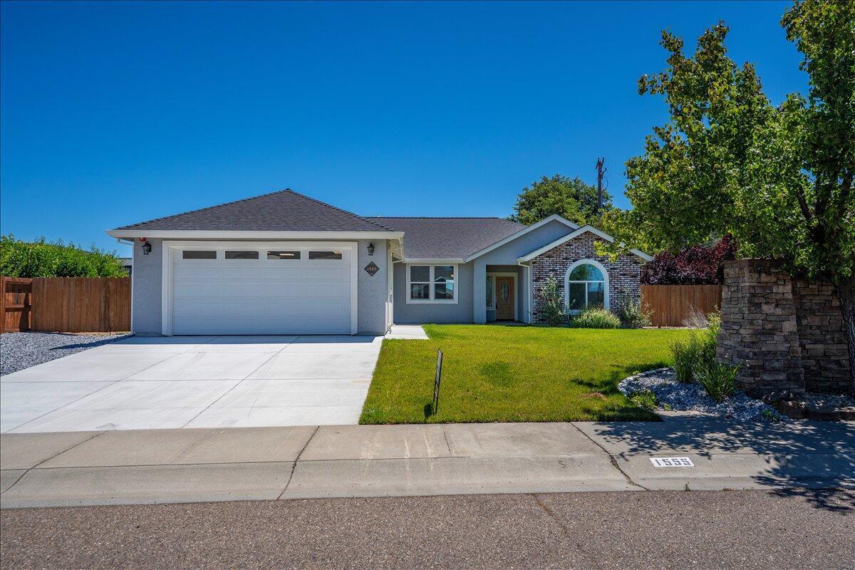 Acacia St, Red Bluff, CA 96080