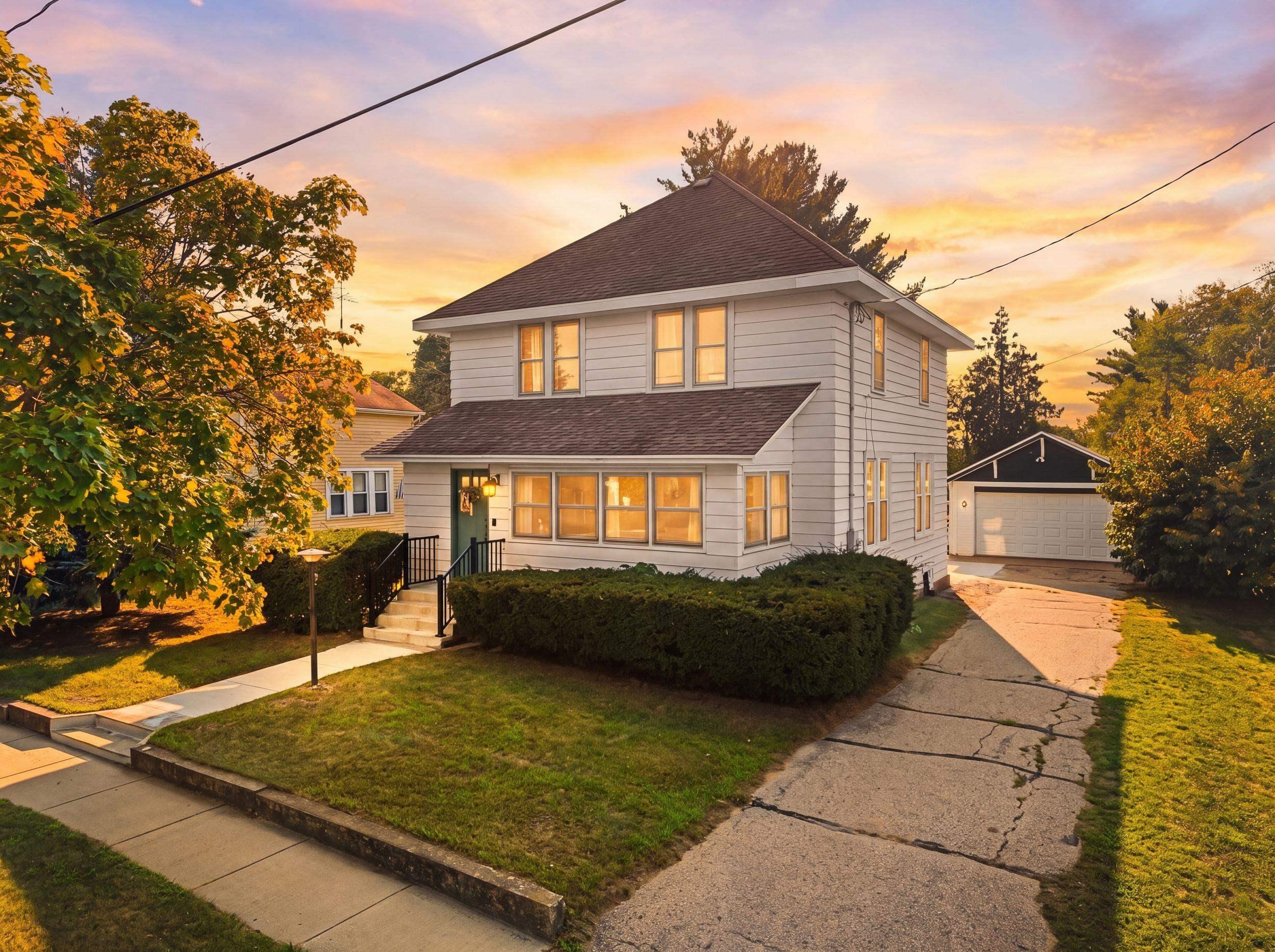 S Clinton St, Princeton, WI 54968