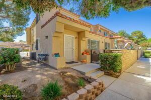 30th St W, Lancaster, CA 93536
