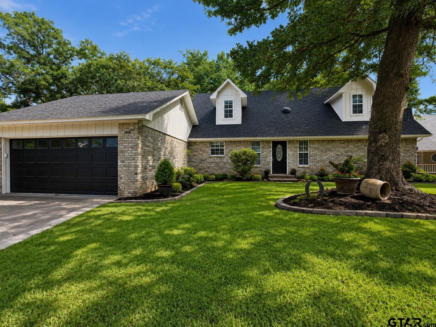 Main St, Chandler, TX 75758