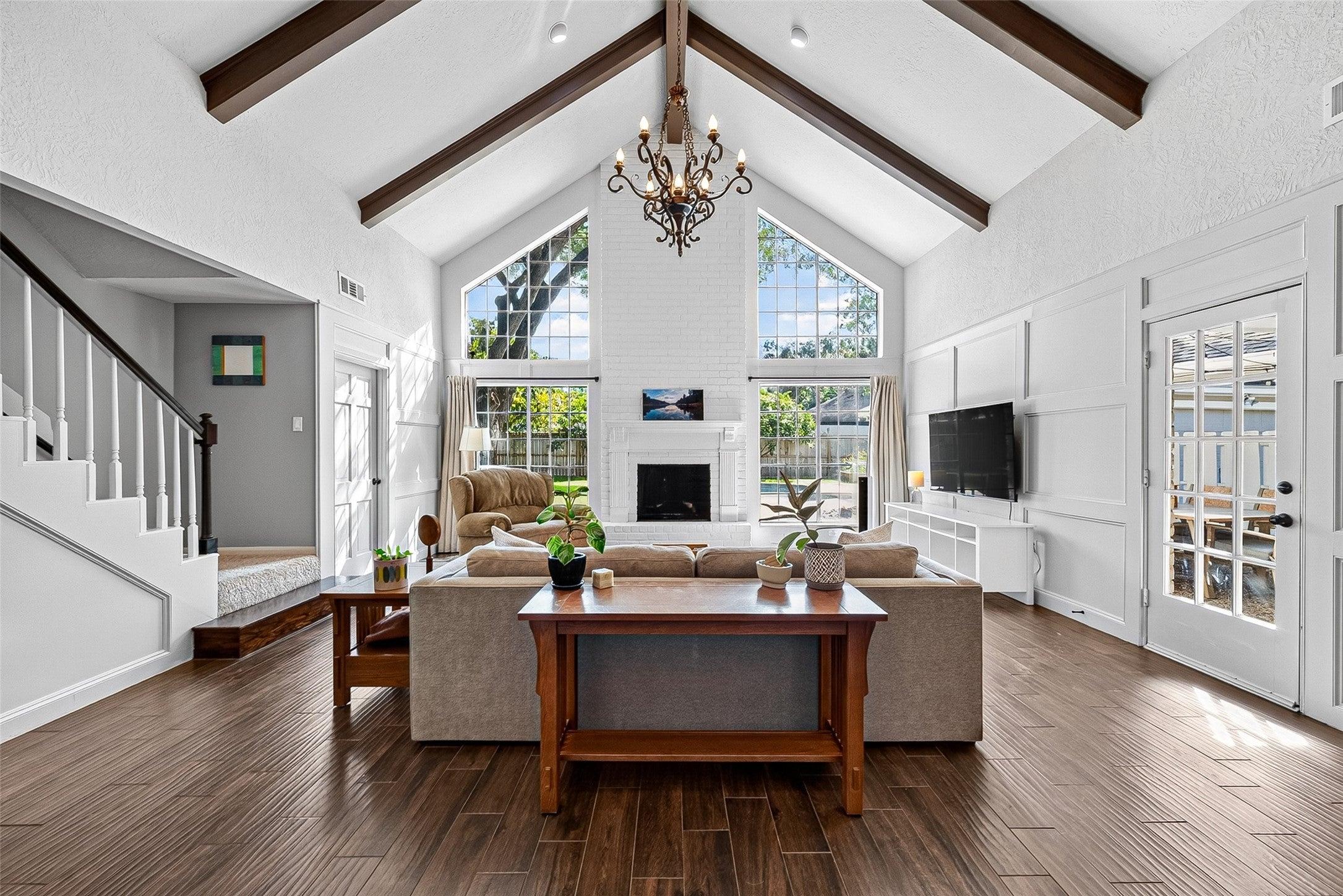 Fall Valley Dr, Houston, TX 77077