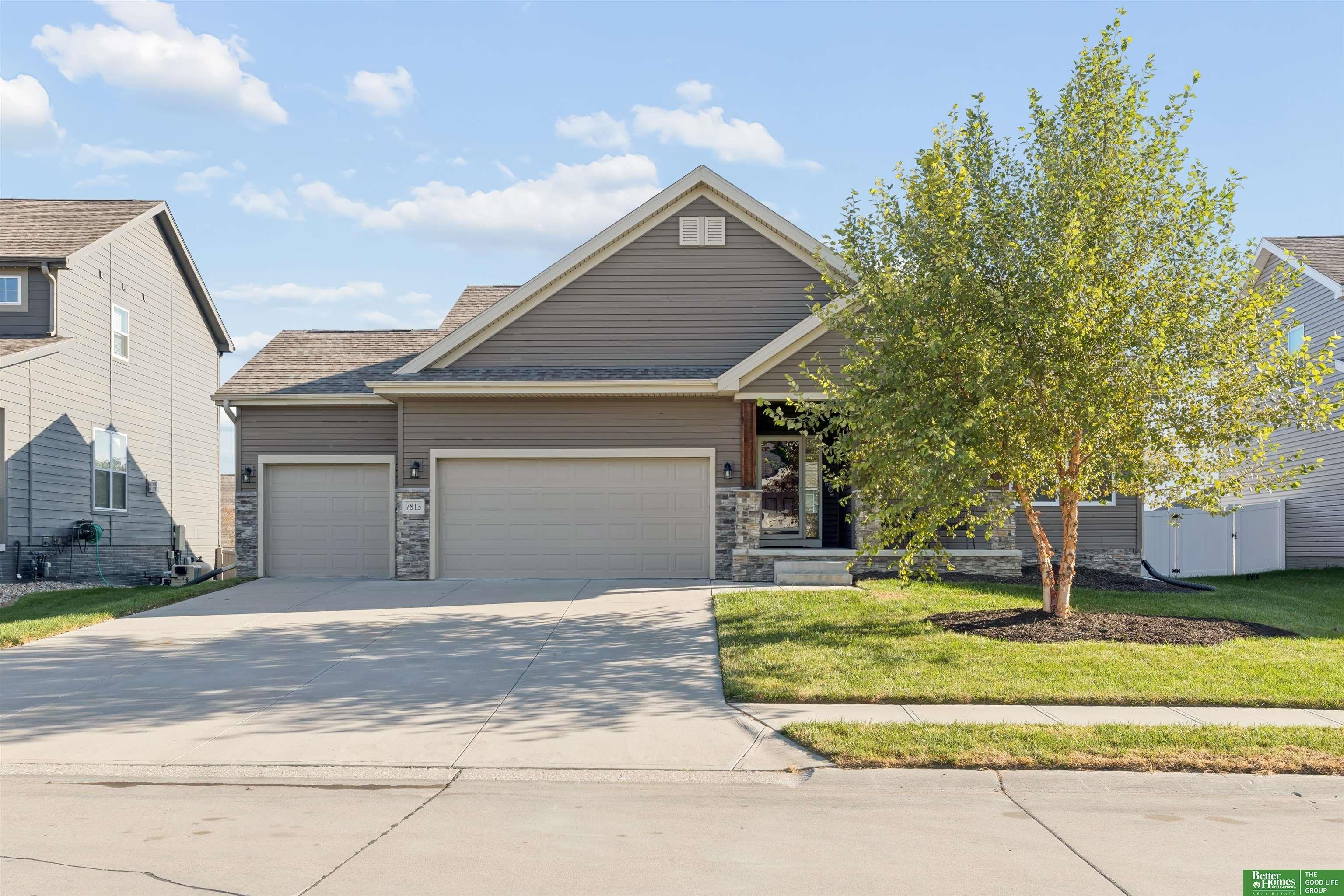 S 184th Ave, Omaha, NE 68136