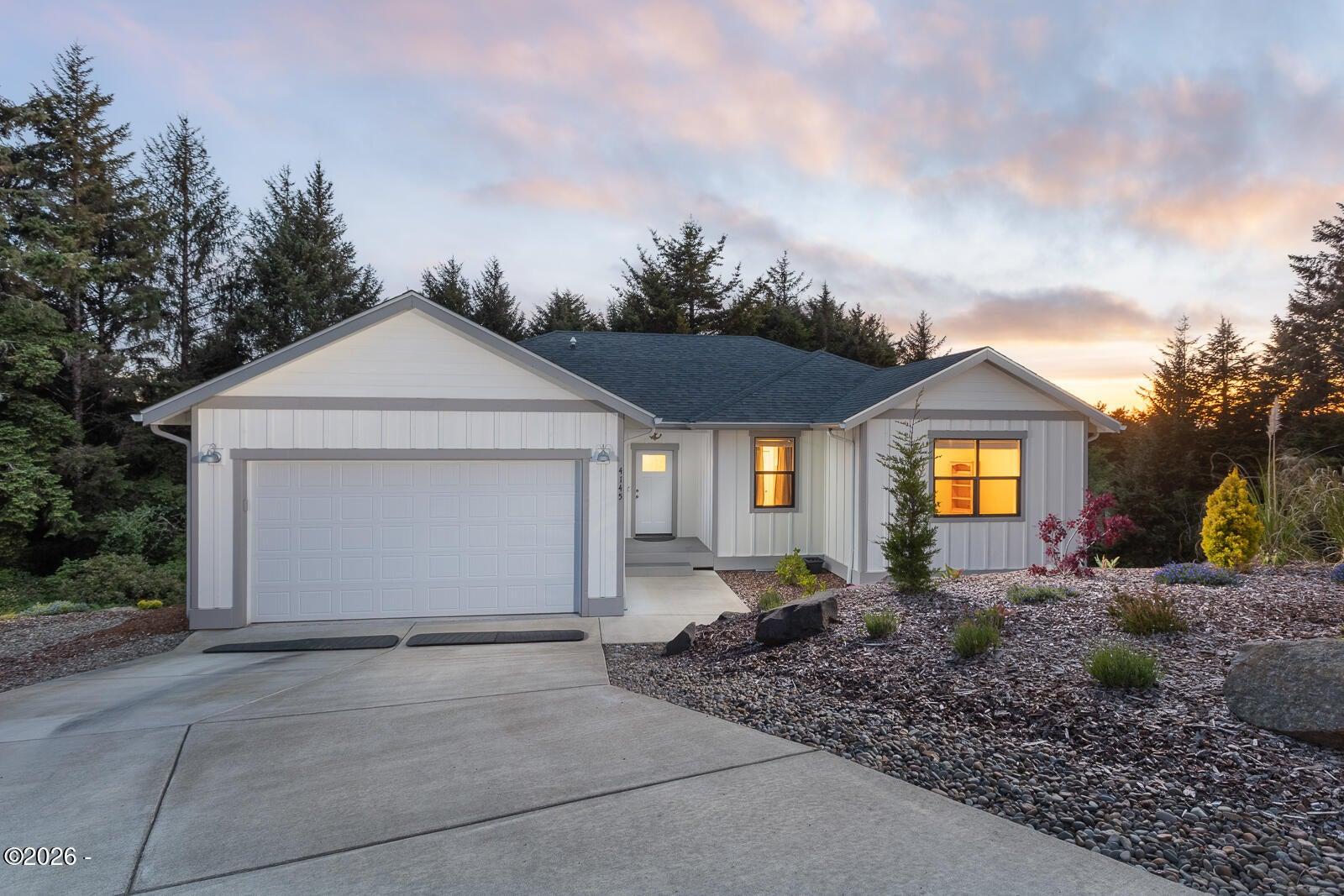 Se Inlet Ave, Lincoln City, OR 97367