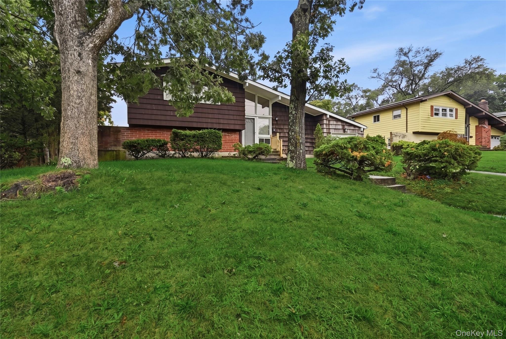 Hawkins Rd, Centereach, NY 11720