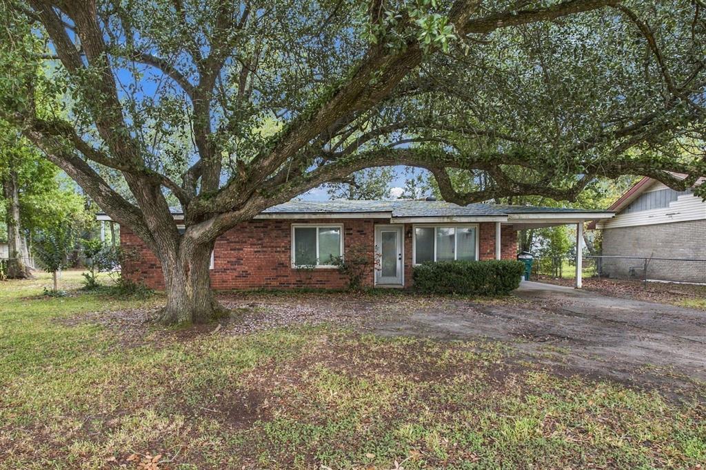 Shaw Dr, Vinton, LA 70668