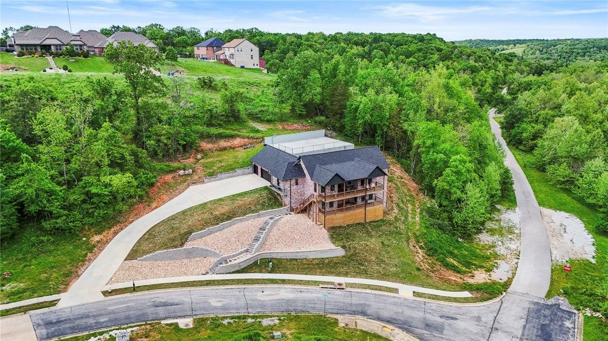 Ne Chaucer St, Bentonville, AR 72712