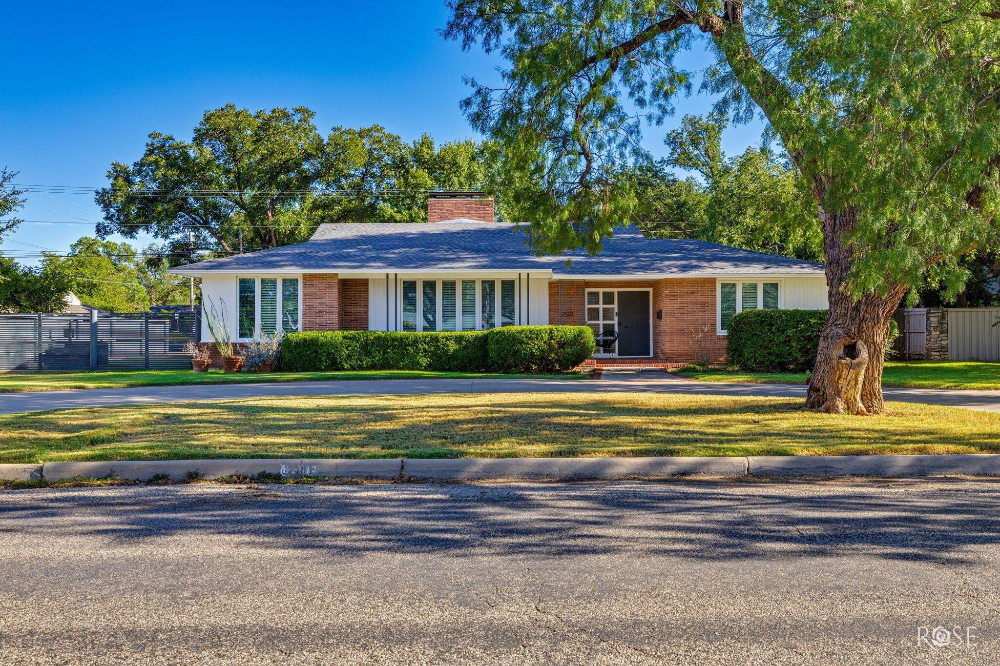 Live Oak St, San Angelo, TX 76901