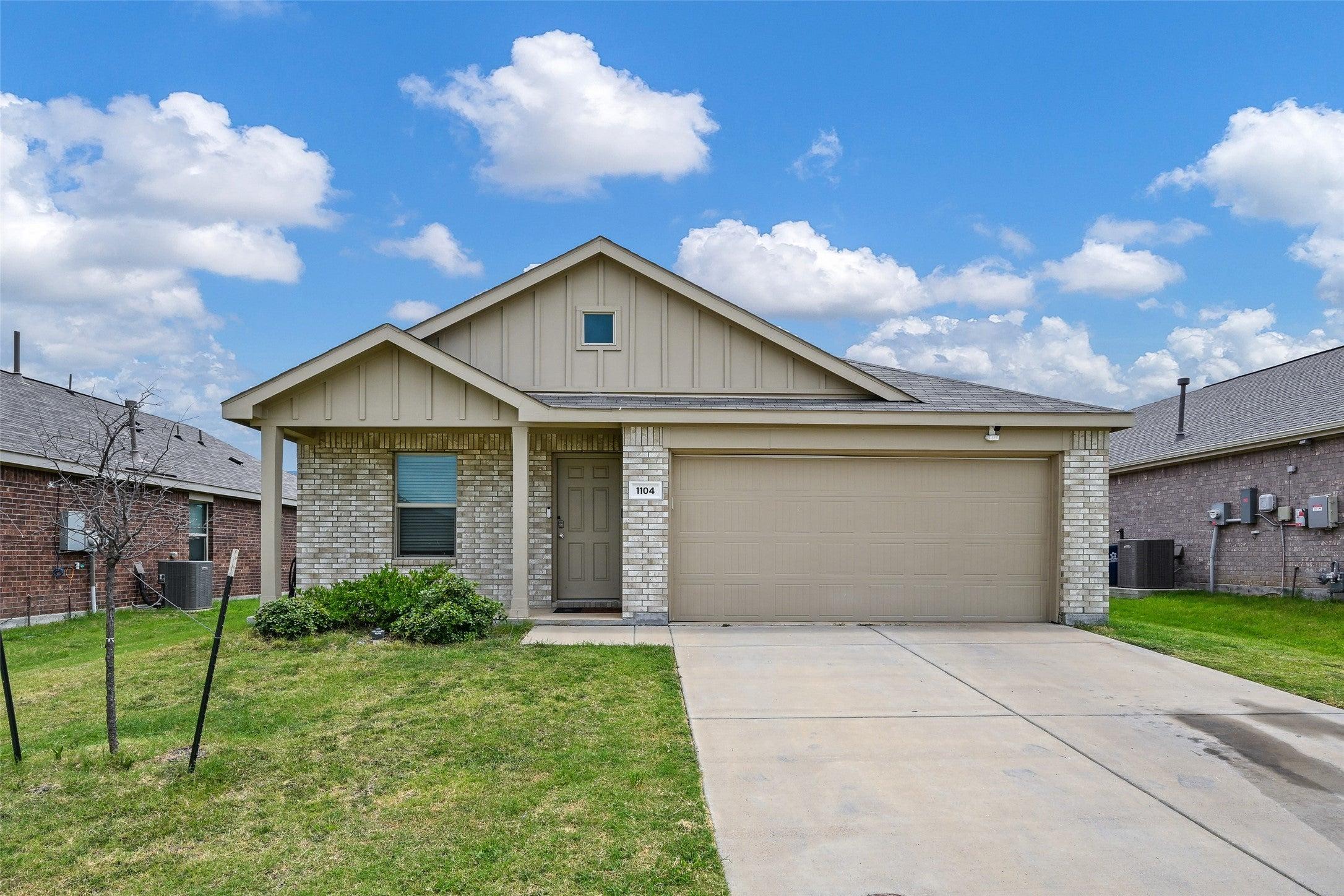 Crestview Dr, Hutchins, TX 75141
