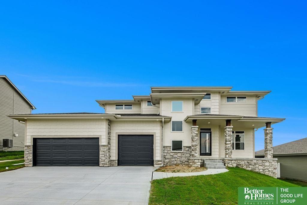 N 161st St, Bennington, NE 68007