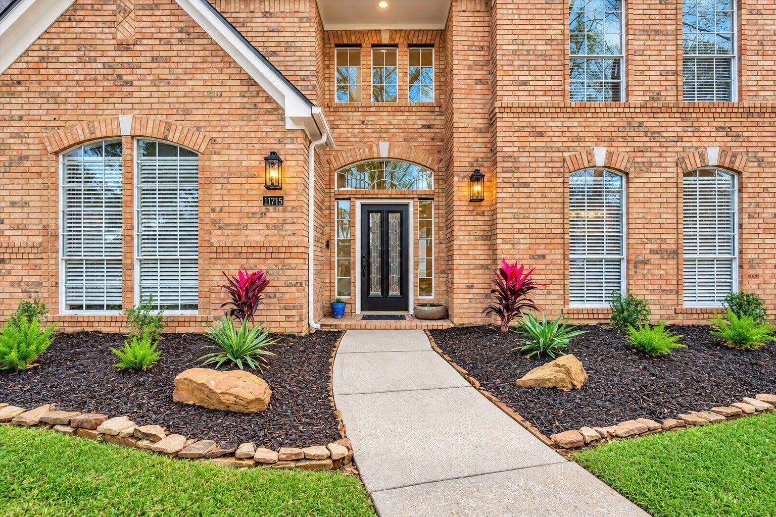 Orchard Mountain Dr, Houston, TX 77059