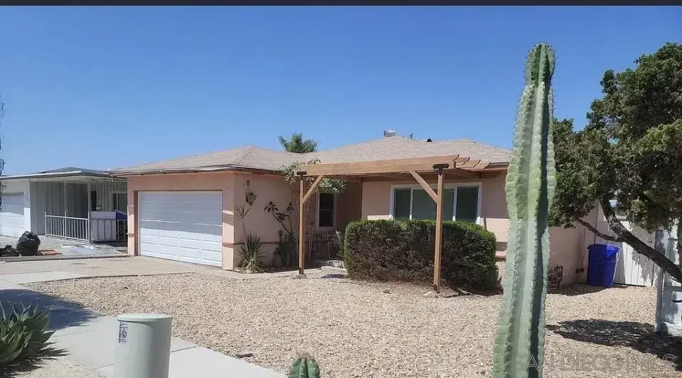 Curry Dr, San Diego, CA 92115