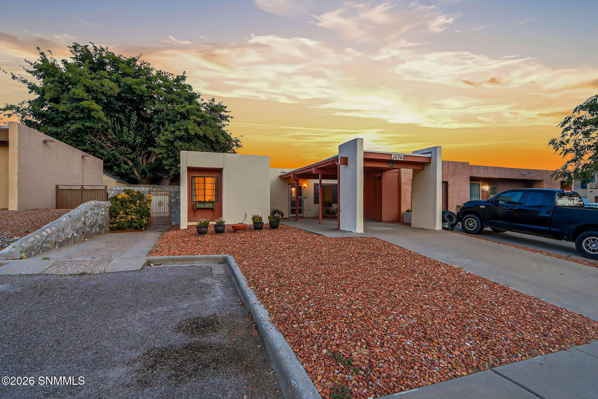 Capitan Ave, Las Cruces, NM 88001