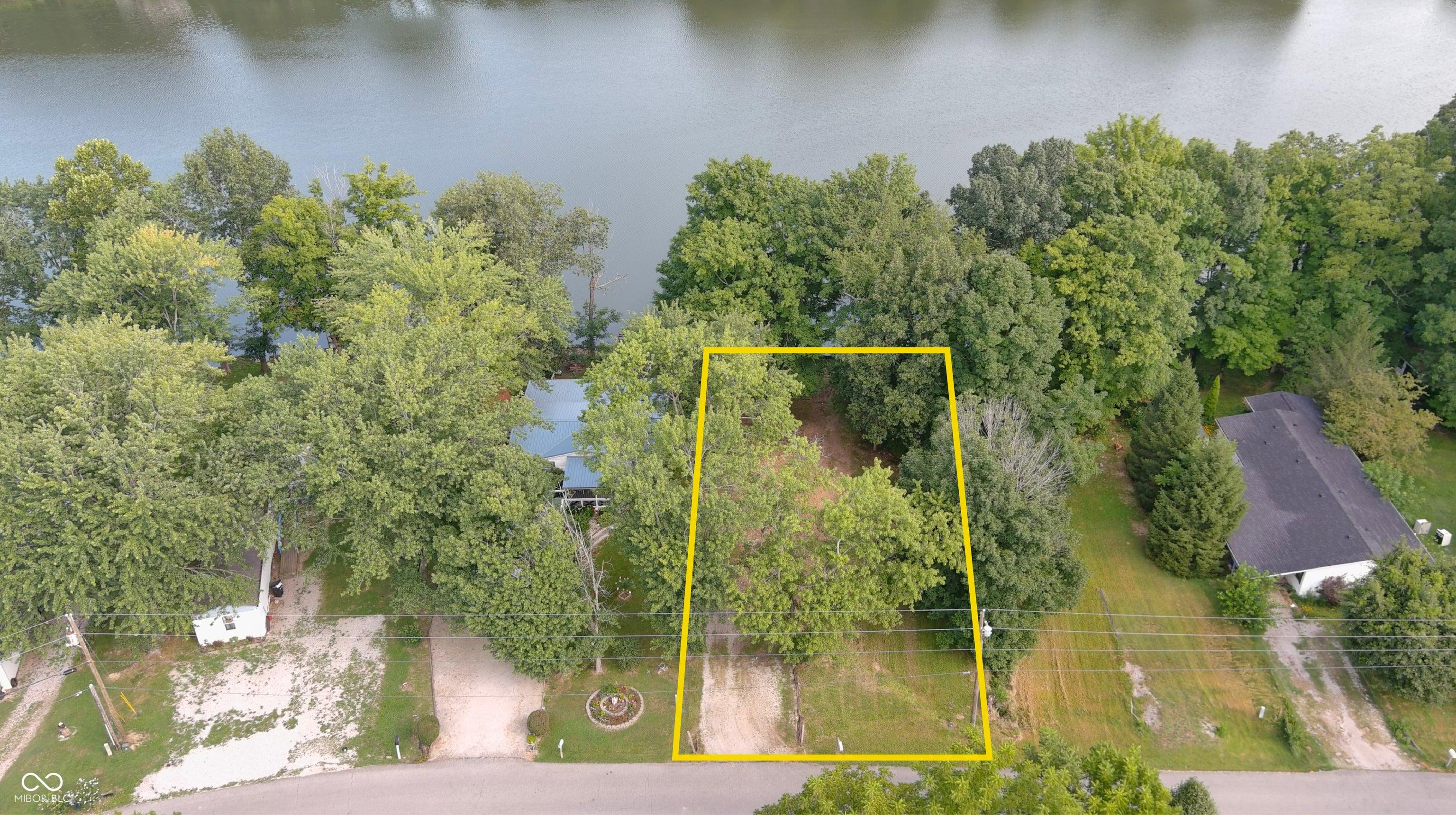 Atkinson Cir, North Vernon, IN 47265