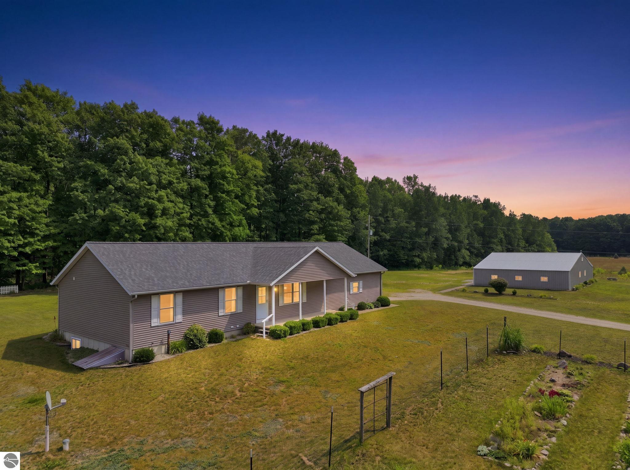 S 35 Rd, Cadillac, MI 49601