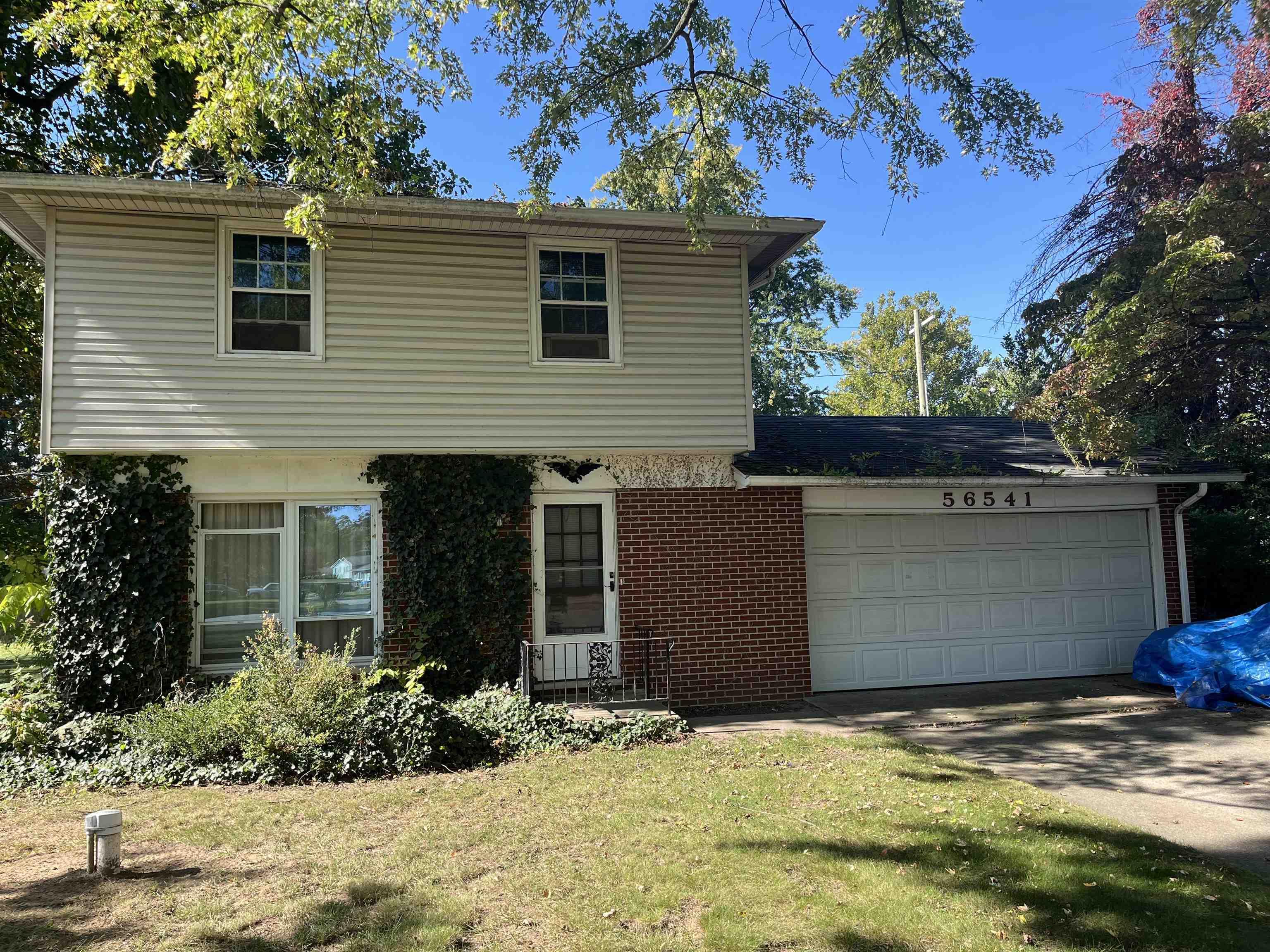 Mark Manor Dr, Elkhart, IN 46516
