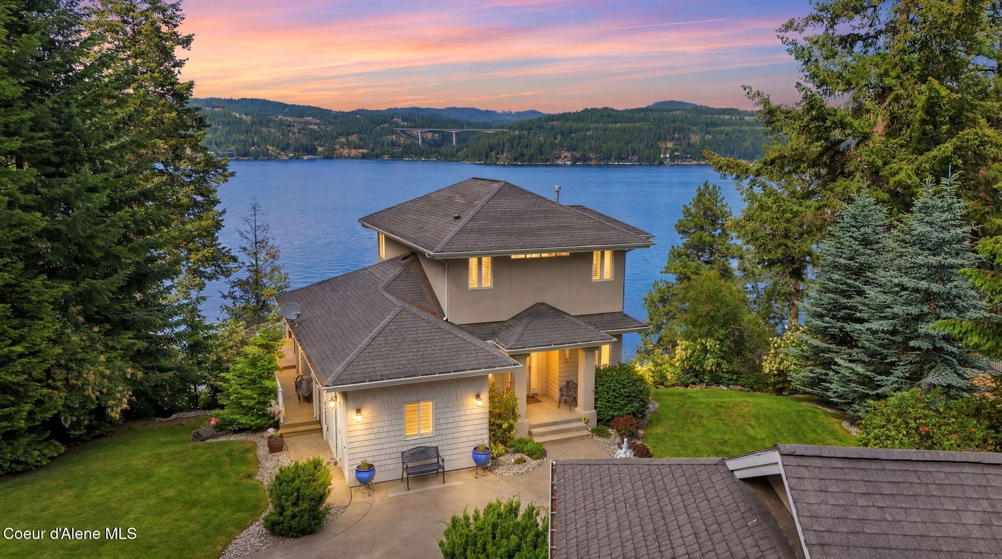 E Bridgeview Dr, Harrison, ID 83833