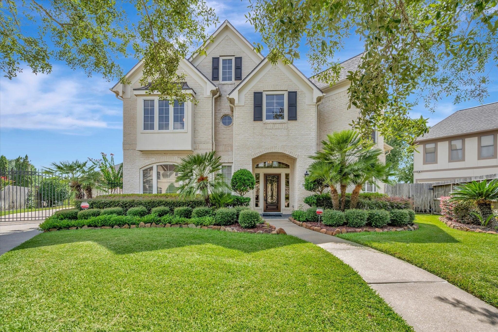 Blossom Bay Dr, Houston, TX 77059