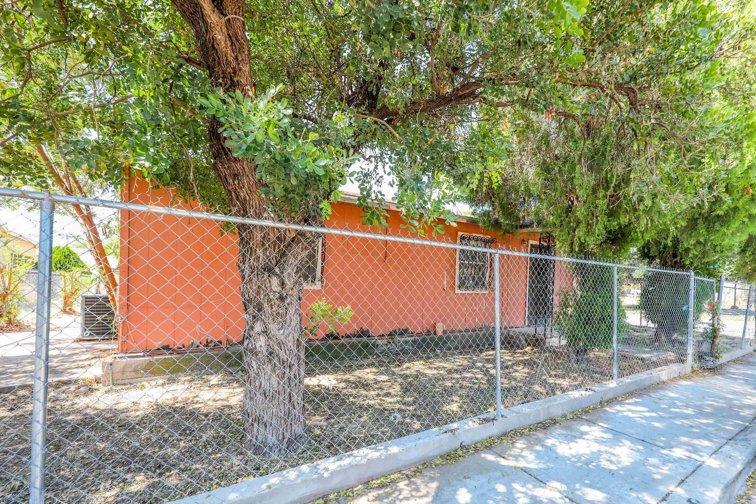 Iturbide St, Laredo, TX 78040