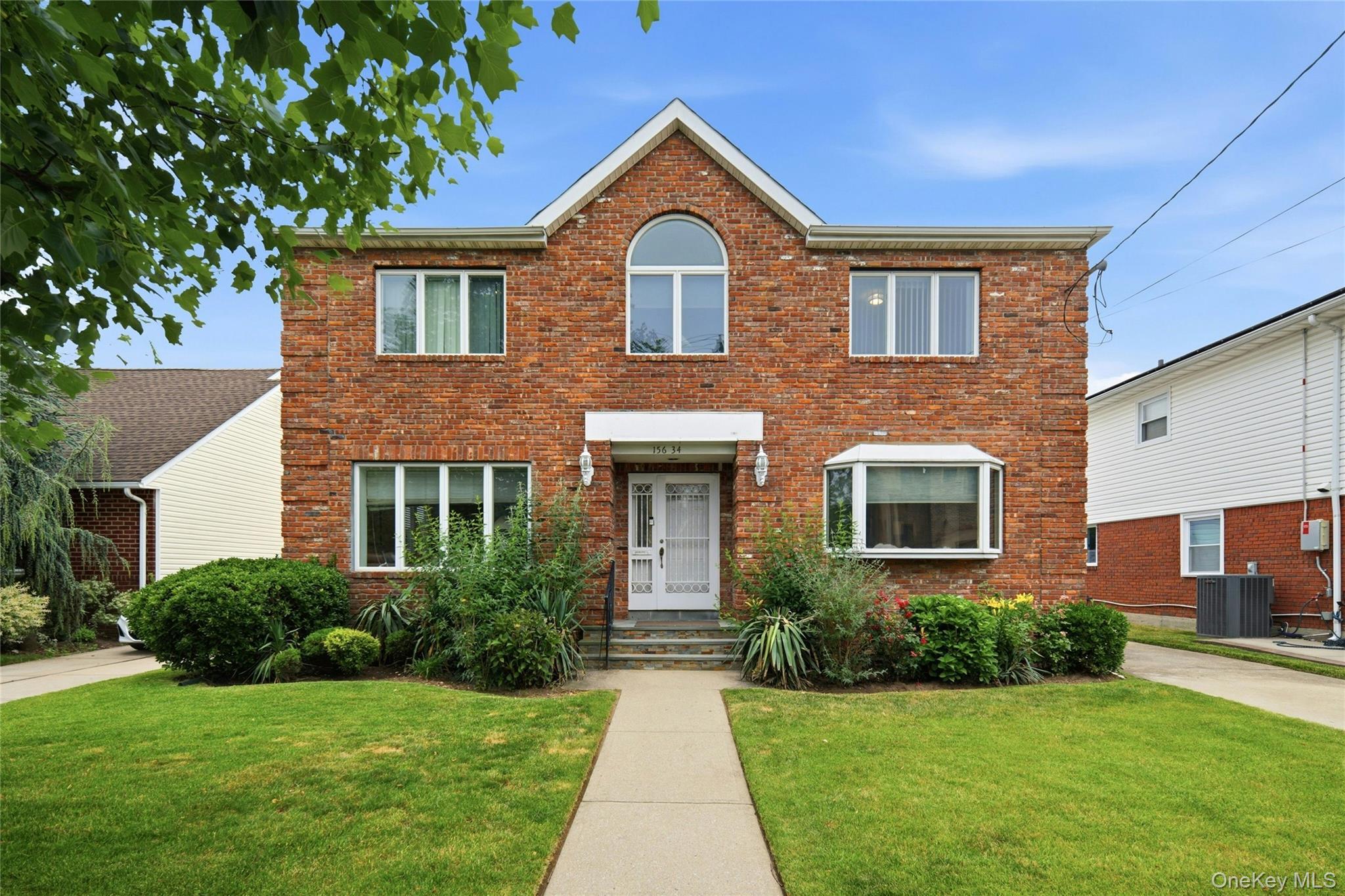 88th St, Howard Beach, NY 11414
